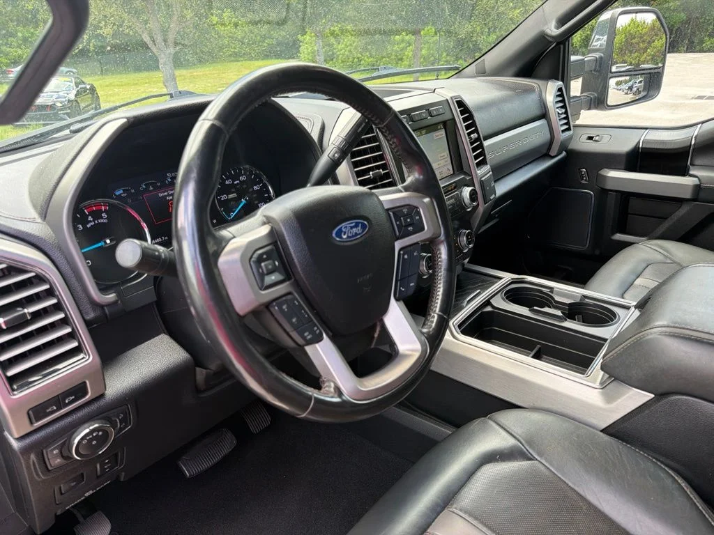 Used 2019 Ingot Silver Ford Platinum image 9