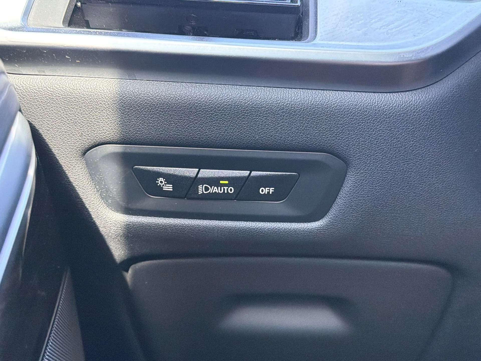 Used 2025 Skyscraper Grey Metallic BMW xDrive40i image 31