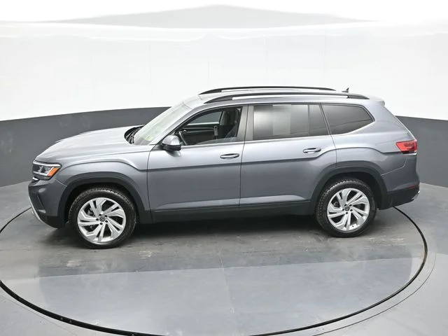 Used 2021  Volkswagen 3.6L V6 SE w/Technology image 12