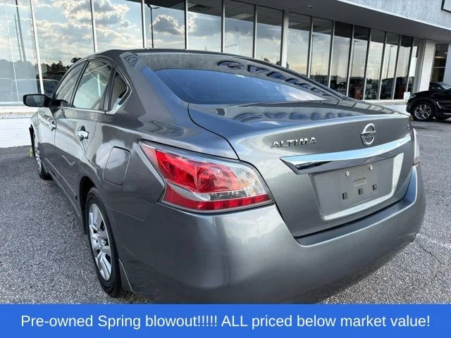 Used 2015 Gray Nissan 2.5 S image 5