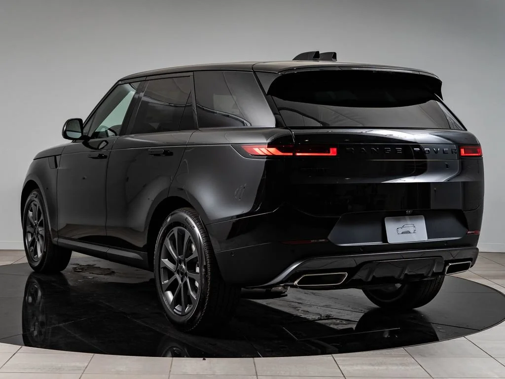New 2026 Santorini Black Land Rover SE image 6