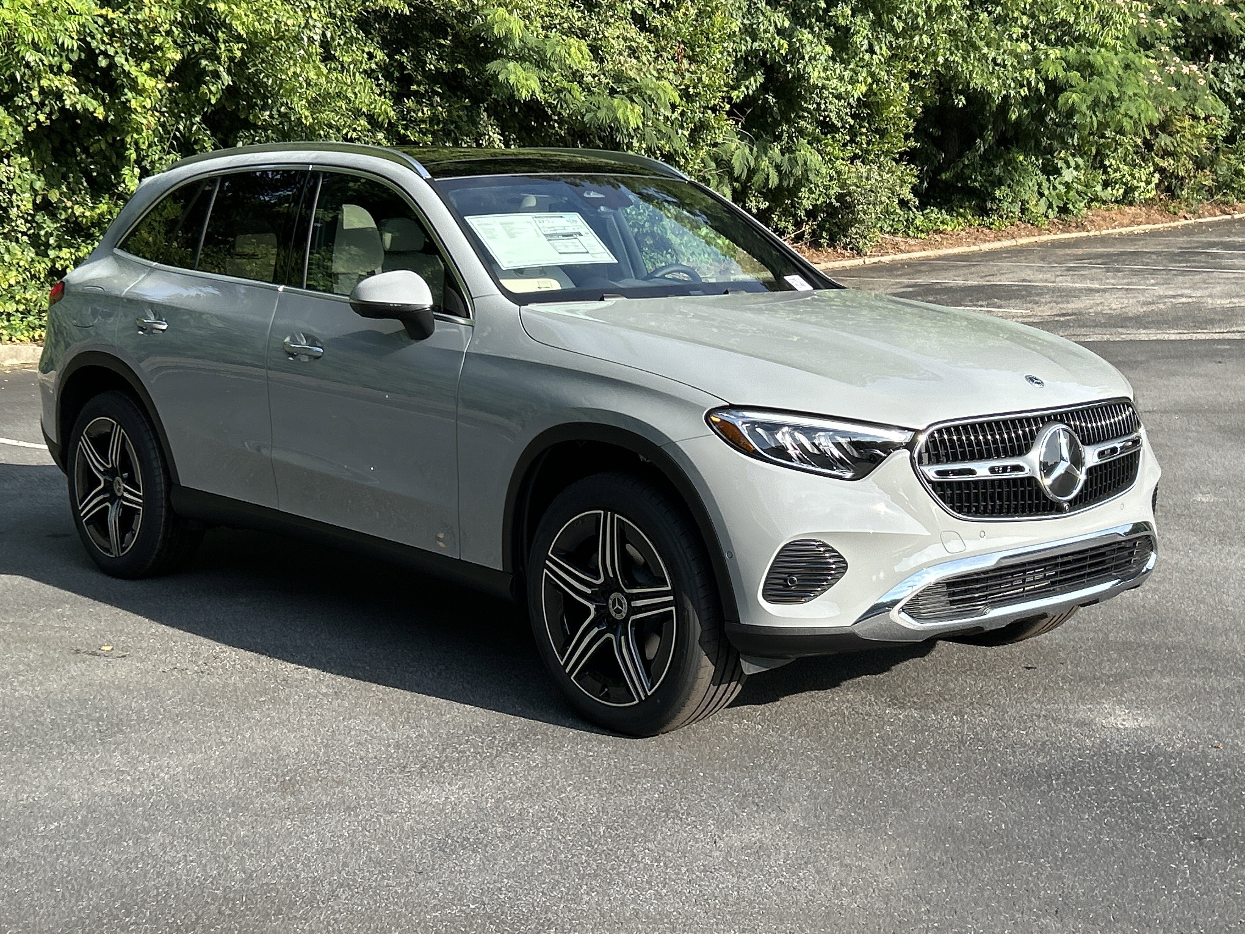 New 2026 MANUFAKTUR Alpine Grey Mercedes-Benz GLC 300 SUV image 4