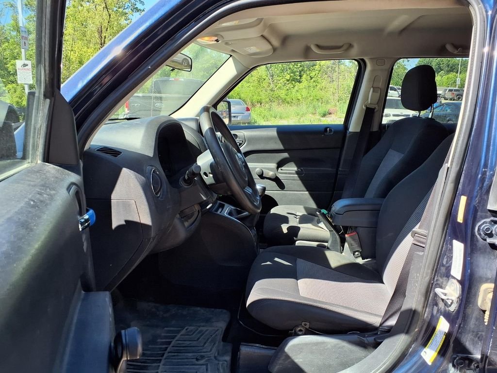 Used 2014 Blue Jeep Sport image 13