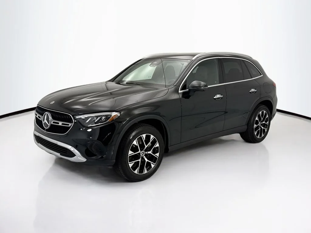 2025 Mercedes-Benz GLC GLC 350e 4MATIC's photo