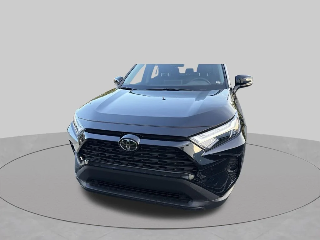Used 2025 Black Toyota XLE image 3