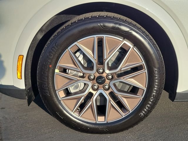 New 2026 Star White Metallic Tri-coat Ford Premium image 23