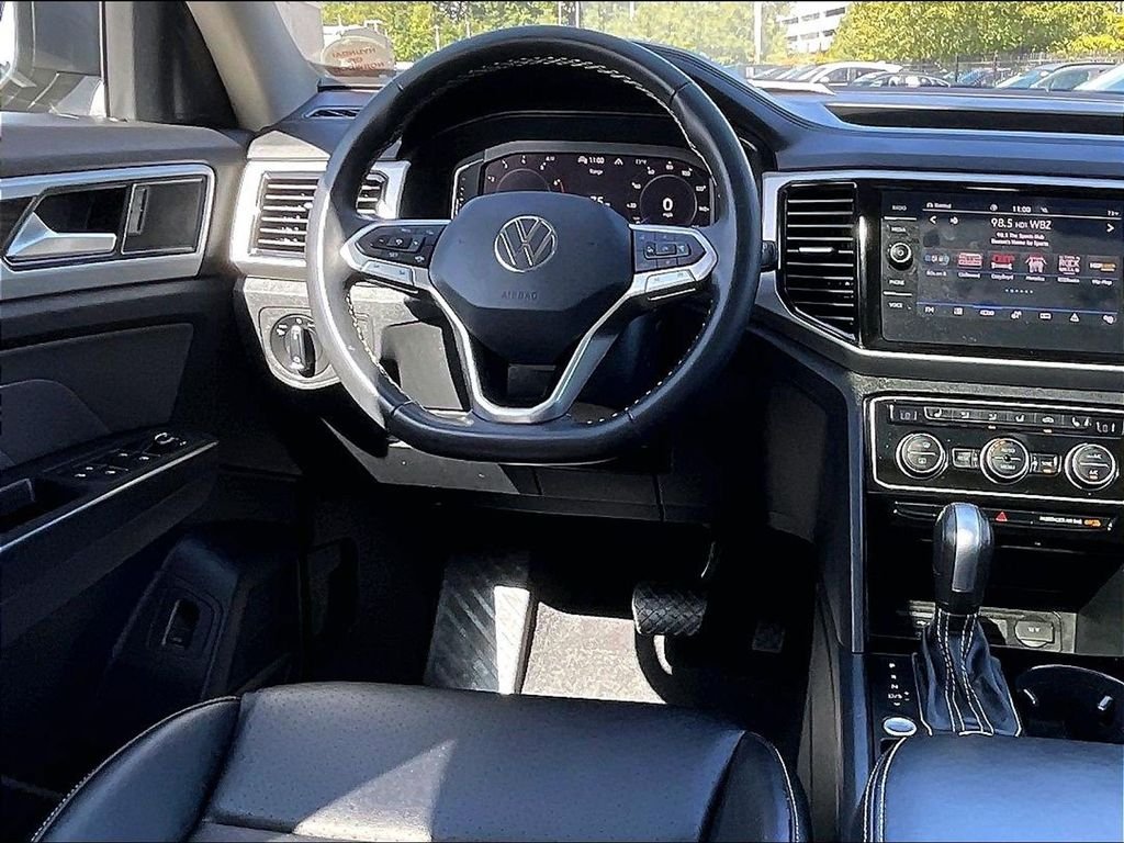 Used 2023 Gray Volkswagen 3.6L V6 SE w/Technology image 18