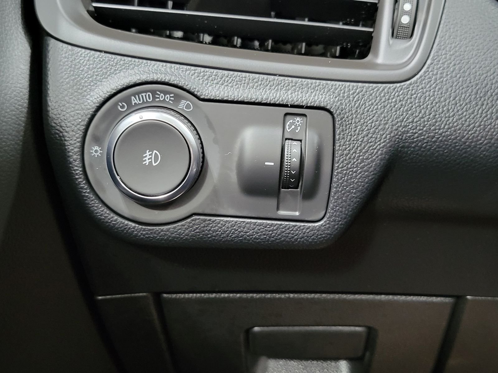 Used 2020 Gray Buick Essence image 14