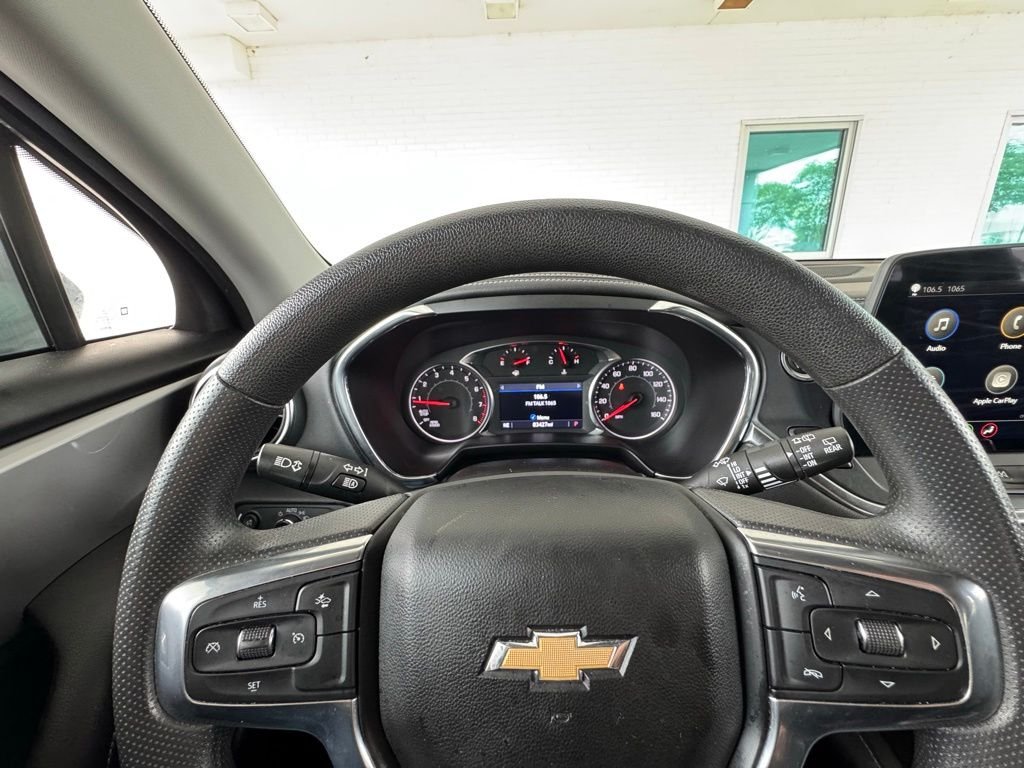 Used 2023 Gray Chevrolet LT image 33