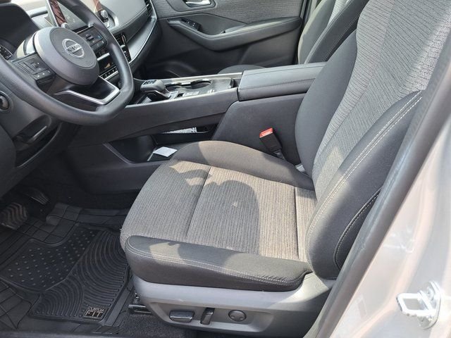 Used 2021 Silver Nissan SV image 25