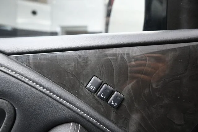 2021 INFINITI QX80 - Photo 15