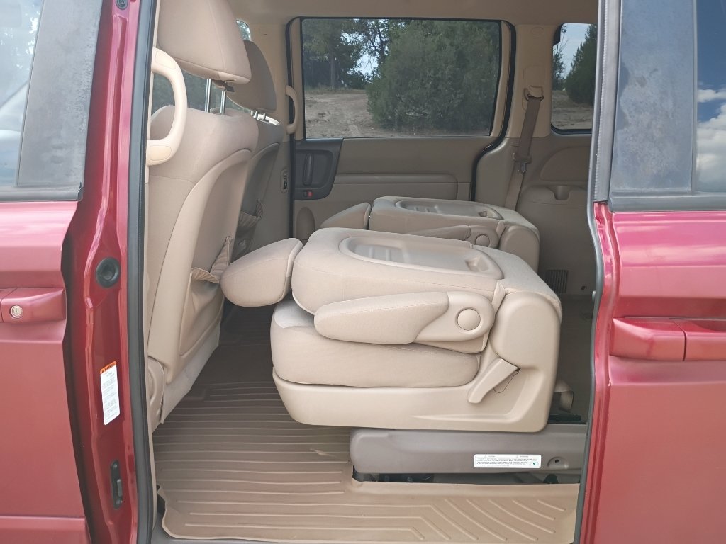 Used 2012 Claret Red Kia LX image 21