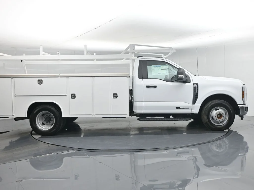 New 2025 White Ford XL image 31