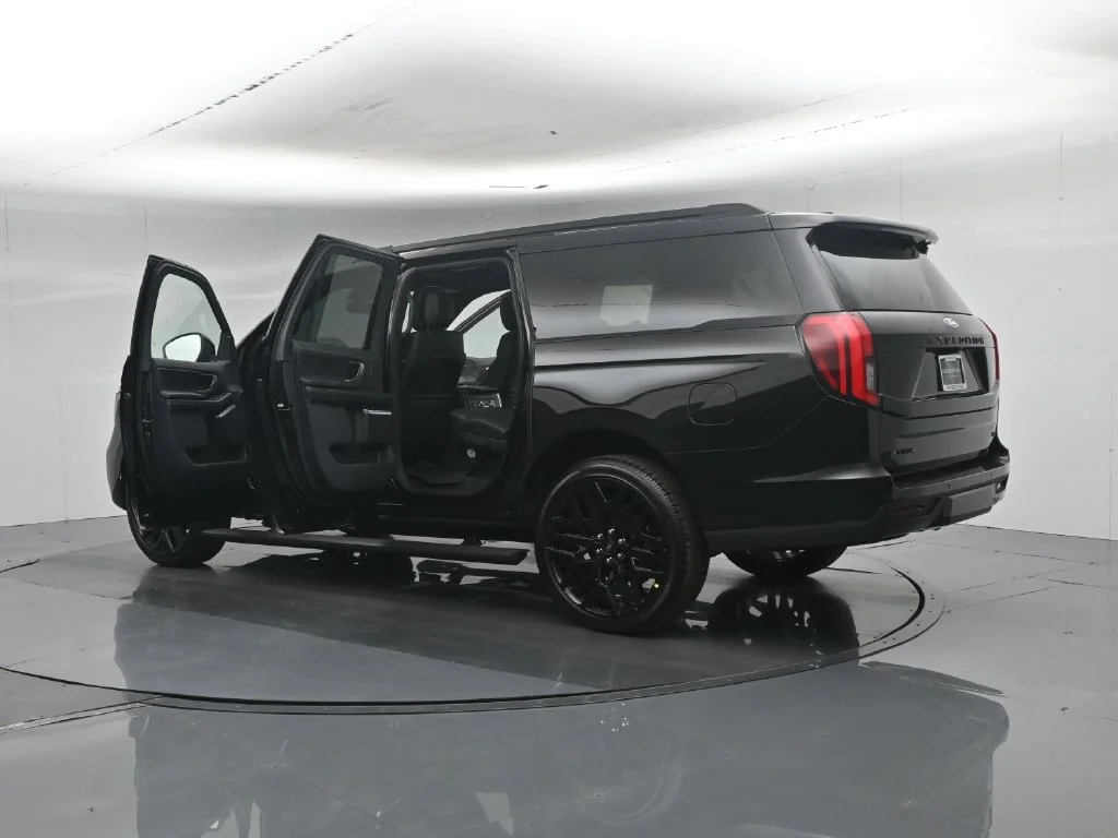 New 2027 Black Ford Platinum image 37