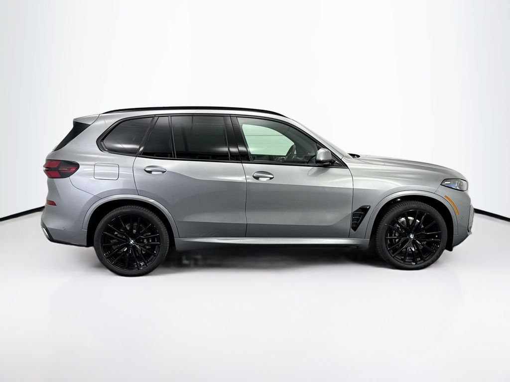 Used 2026 Gray Metallic BMW xDrive40i image 5