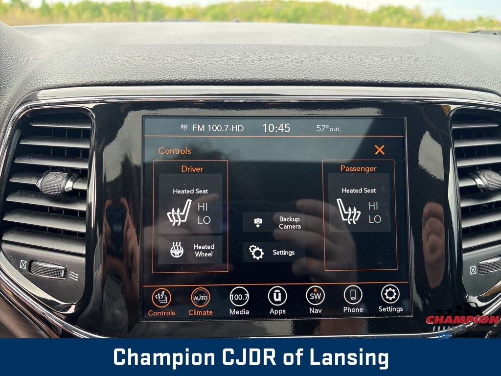 Used 2022 White Jeep Laredo X image 26