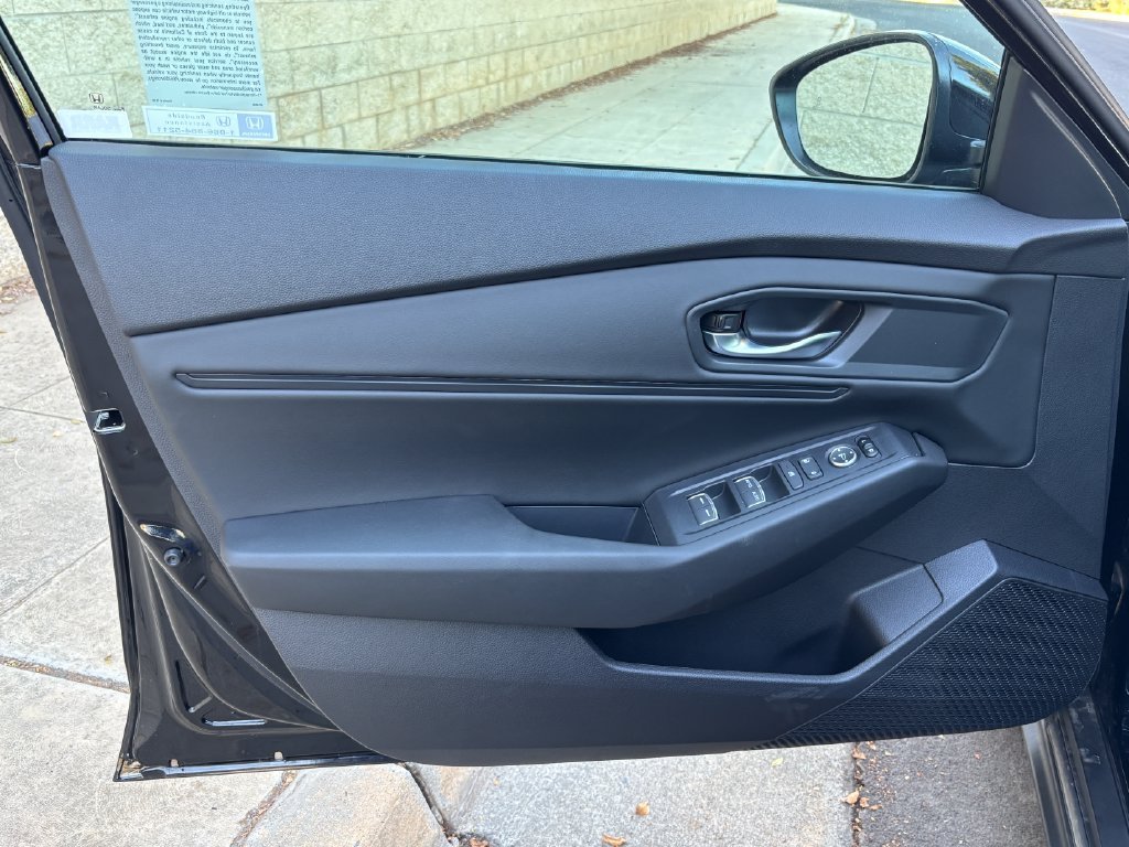 New 2026 Crystal Black Pearl Honda SE image 11