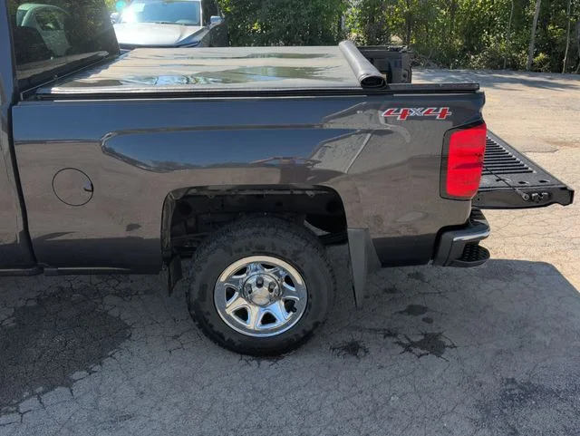 Used 2016 Gray Chevrolet LS image 30