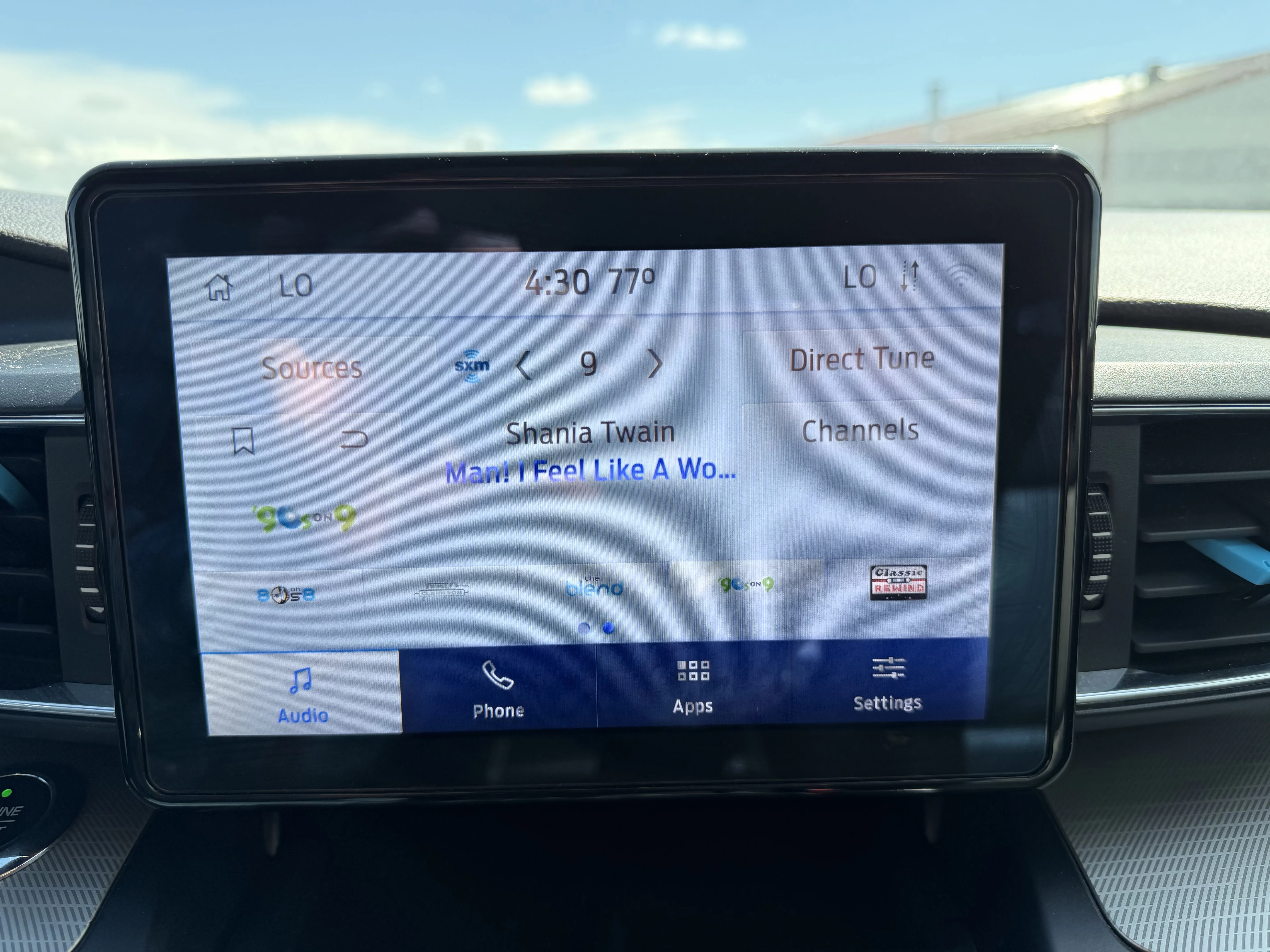 Used 2020 White Ford XLT image 9