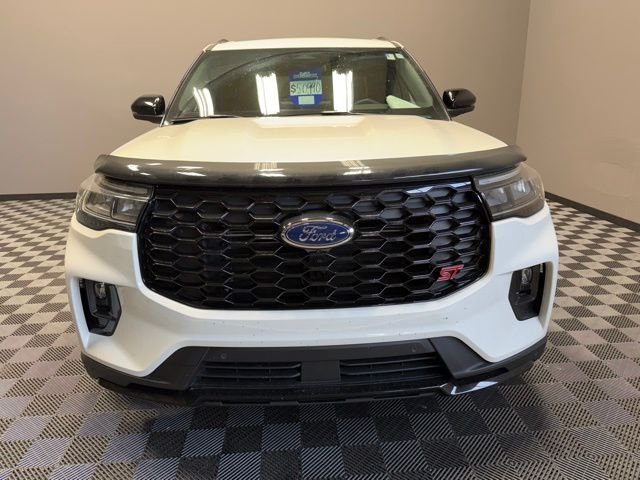 Used 2025 Star White Ford ST image 4