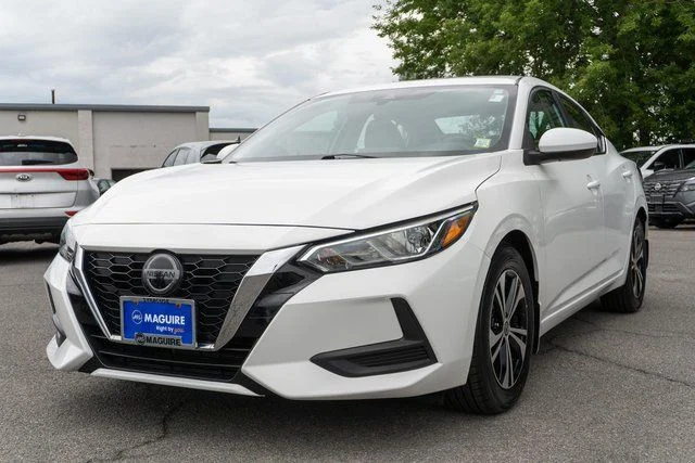 Used 2023 White Nissan SV image 3