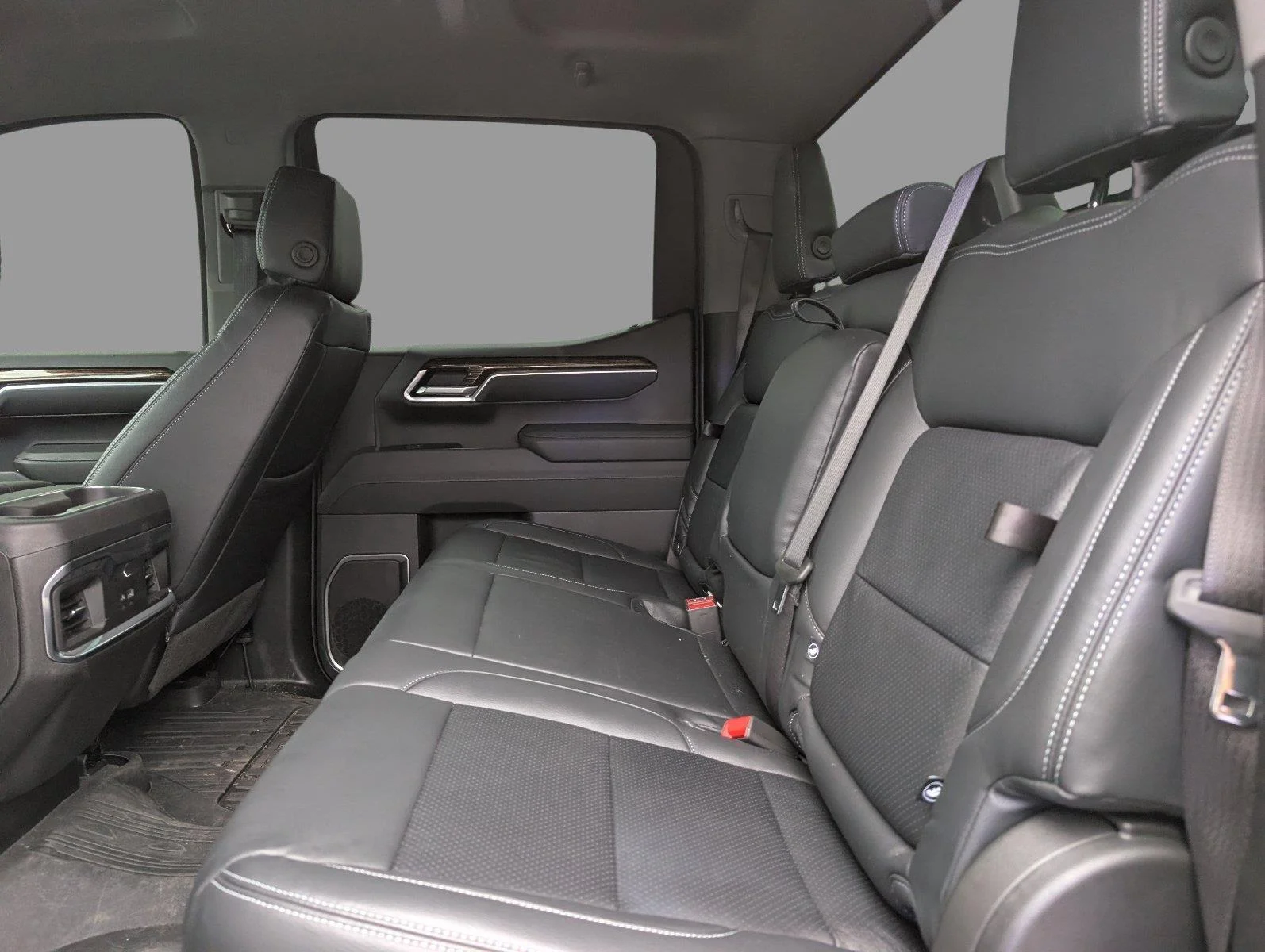 Used 2026 Summit White GMC Elevation image 35