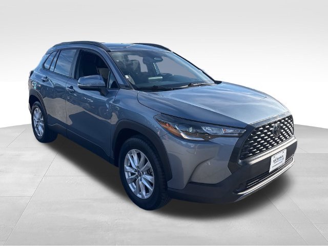 Used 2023 Blue Toyota LE image 7