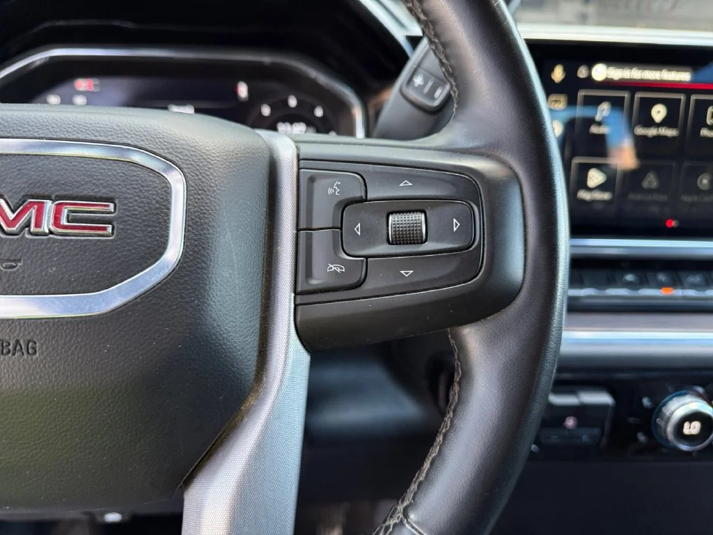 Used 2025 Silver GMC SLT image 25