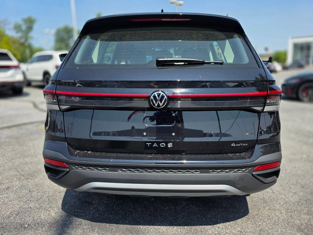 New 2026 Deep Black Pearl Volkswagen 1.5T S image 6