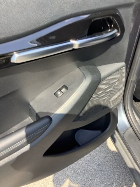Used 2022 Black Kia EX image 20