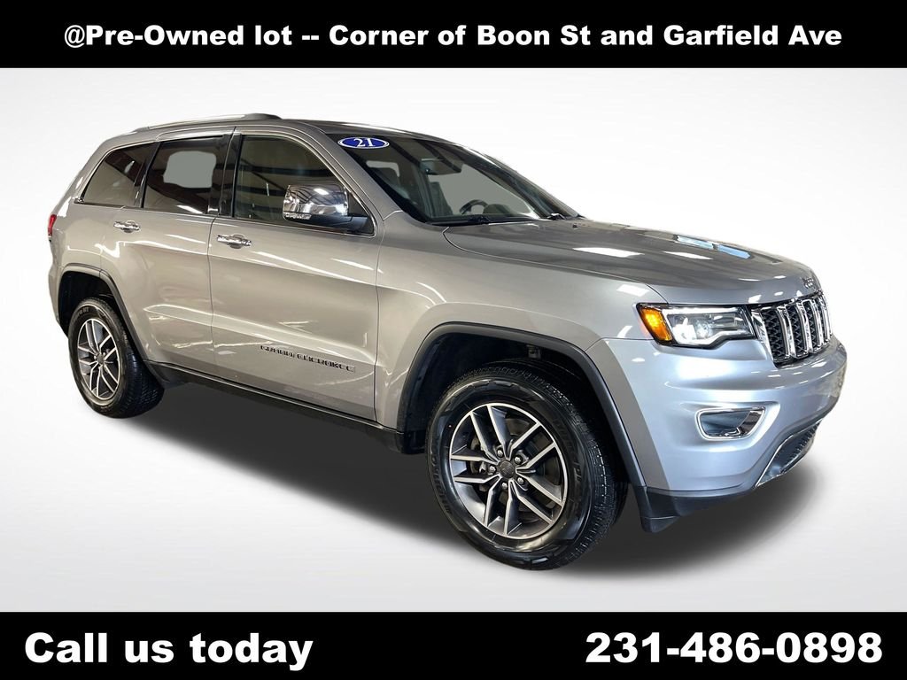 Used 2021 Silver Jeep Limited image 7