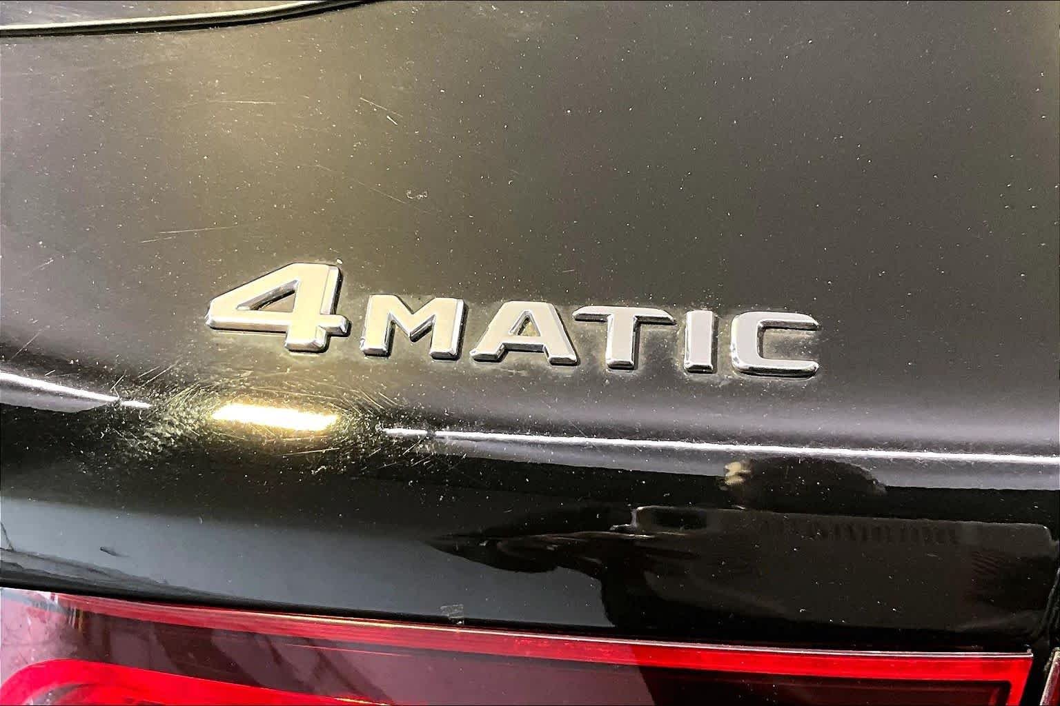 Used 2020 Black Mercedes-Benz GLC 300 image 10