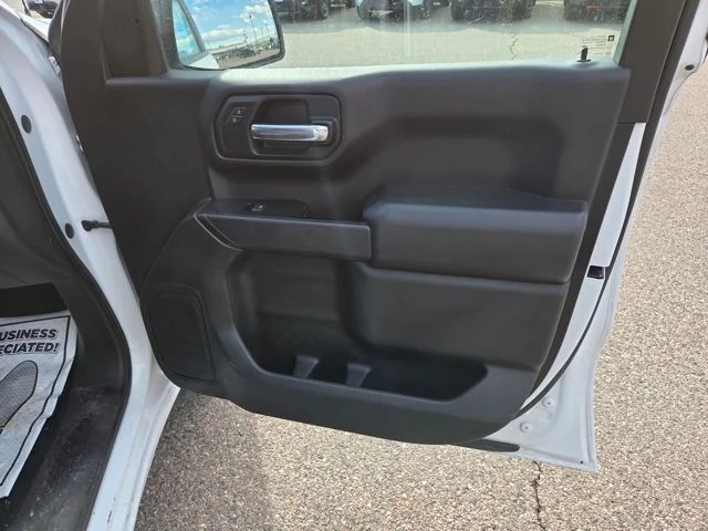 Used 2019 Summit White Chevrolet WT image 9