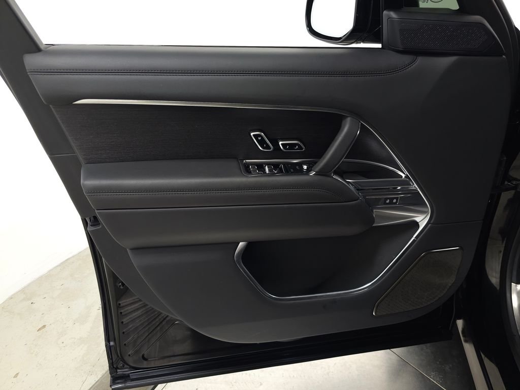 Used 2025 Black Land Rover Autobiography image 15