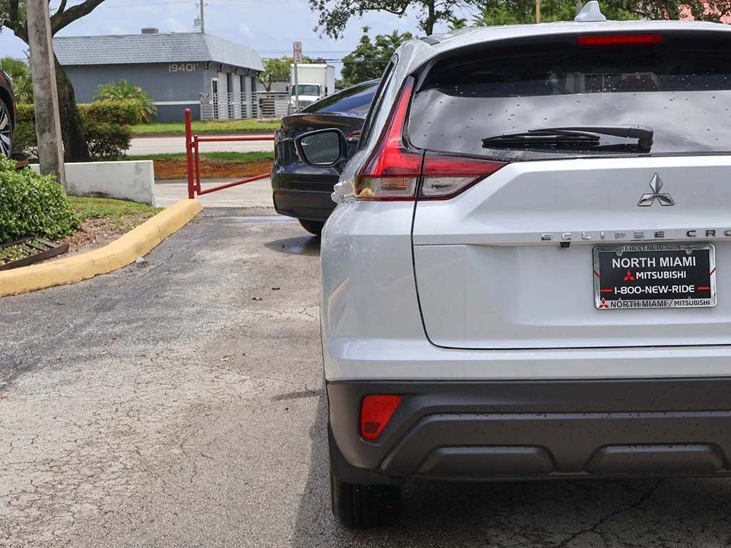 2026 Mitsubishi Eclipse Cross ES - Photo 12