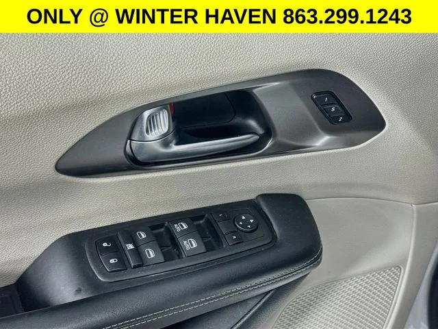 Used 2023 White Chrysler Touring L image 17