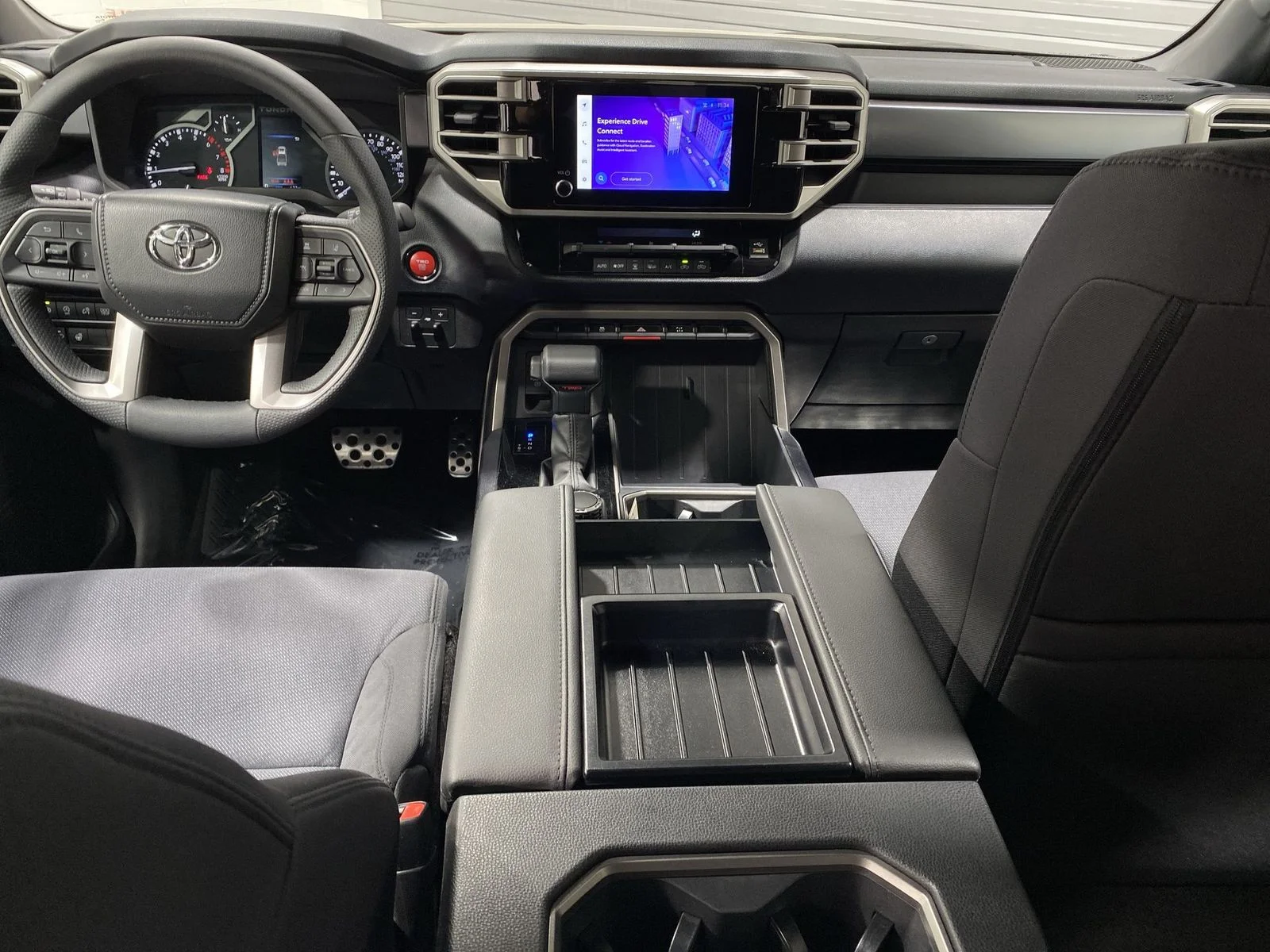 2025 Toyota Tundra SR5 - Photo 20