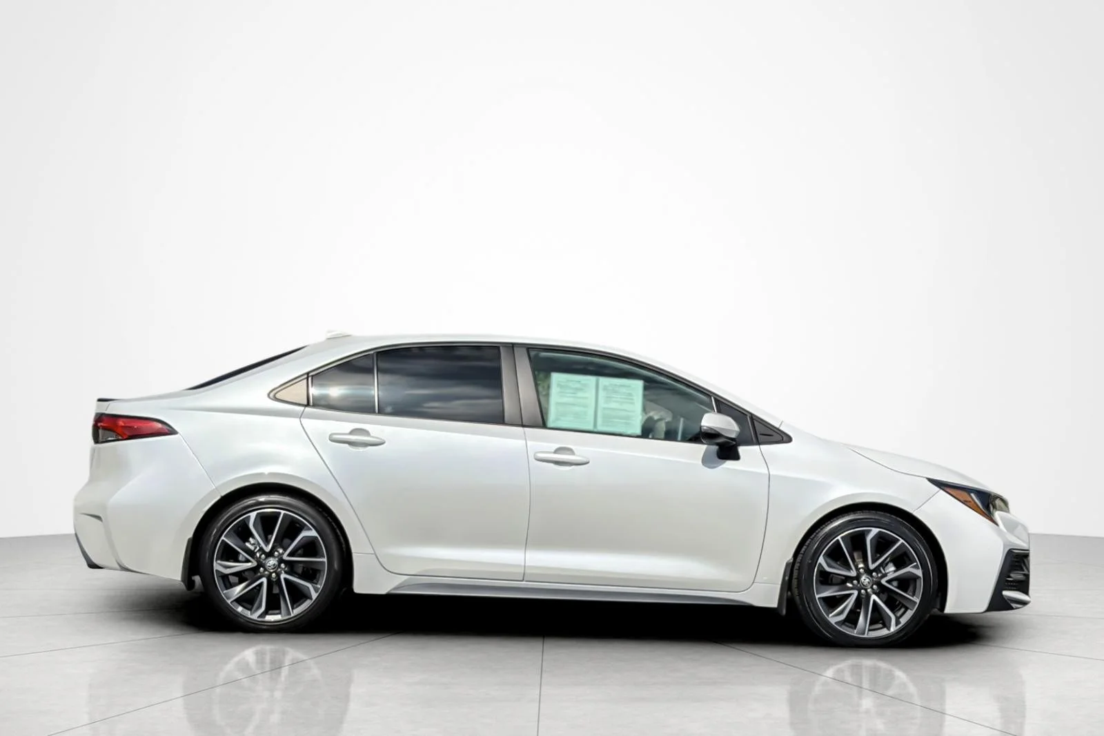 Certified Used 2022 Wind Chill Pearl Toyota XSE image 6