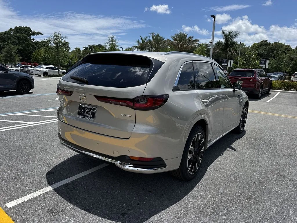 New 2026 Platinum Quartz Metallic Mazda 3.3 Turbo S Premium Plus AWD image 3