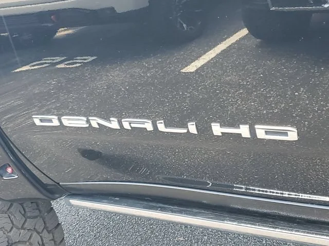 Used 2021 EBONY TWILIGHT METALLIC GMC Denali image 28
