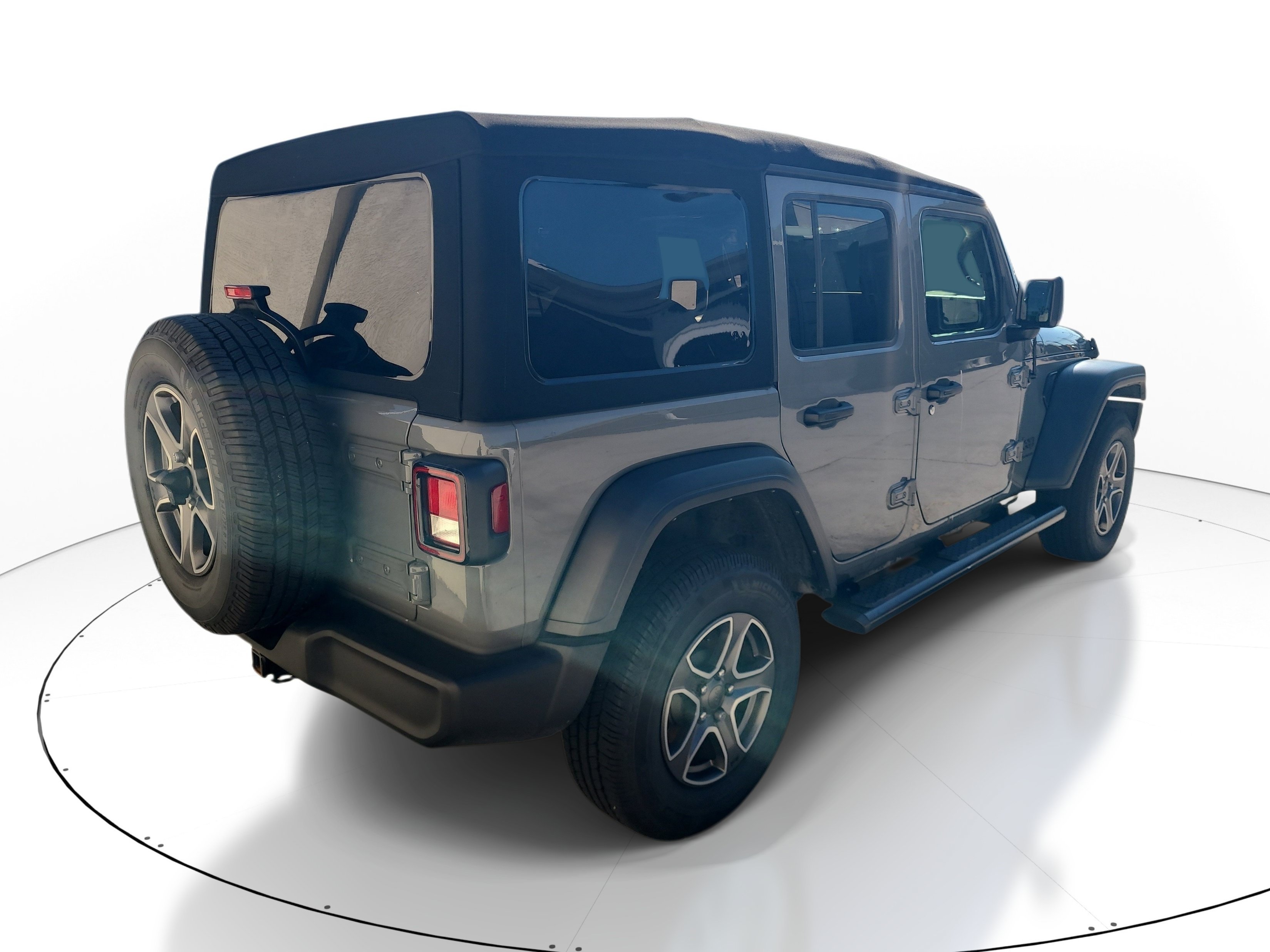 Used 2023 Sting-Gray Clearcoat Jeep Sport S image 9