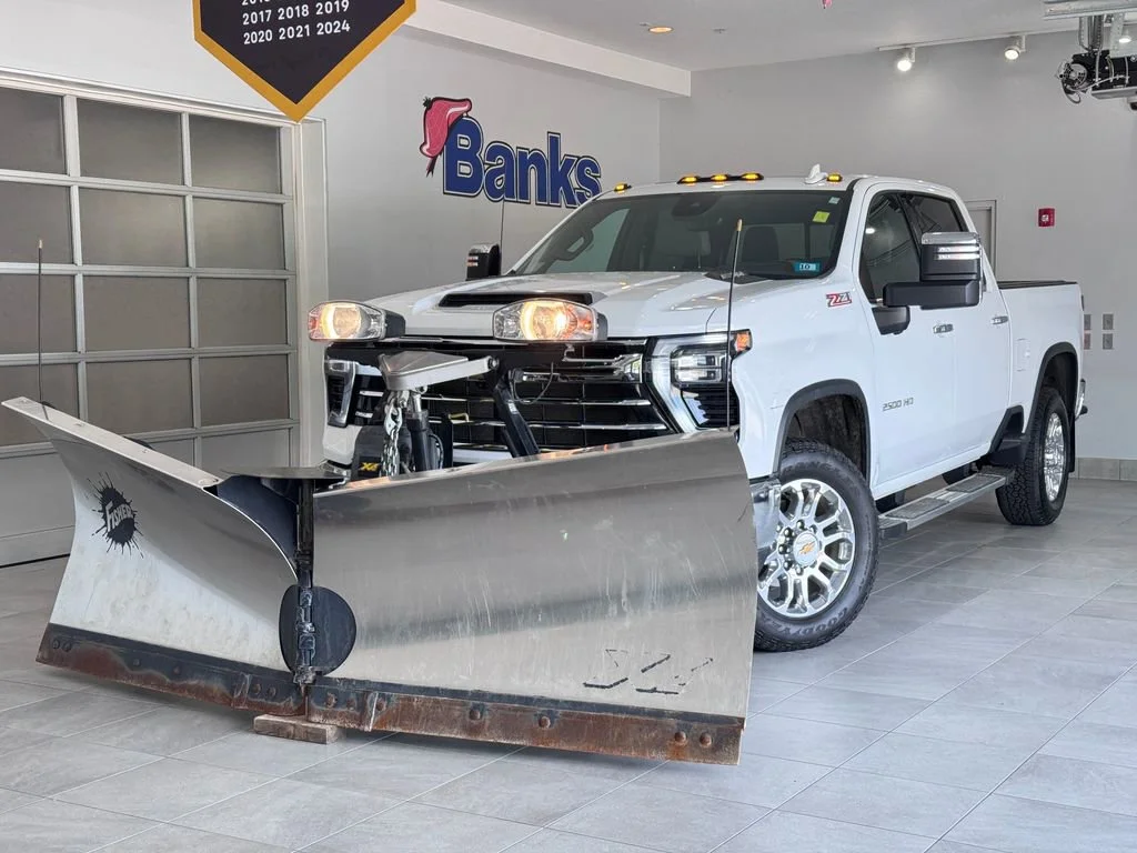 2025 Chevrolet Silverado 2500HD LTZ - Photo 2