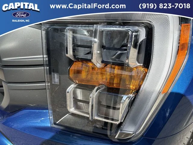 Used 2023 Blue Ford XLT image 11