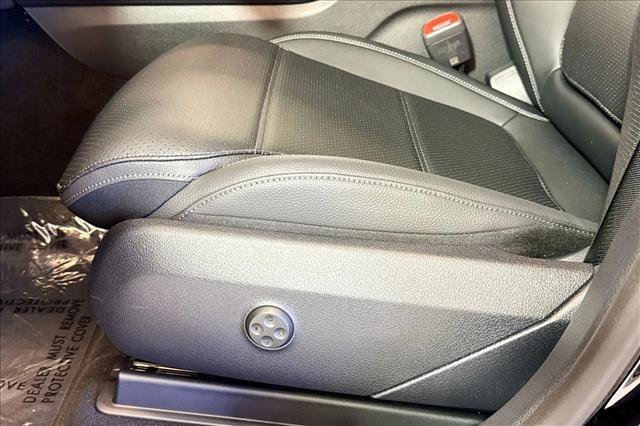 New 2026 Black Mercedes-Benz GLC 300 image 47