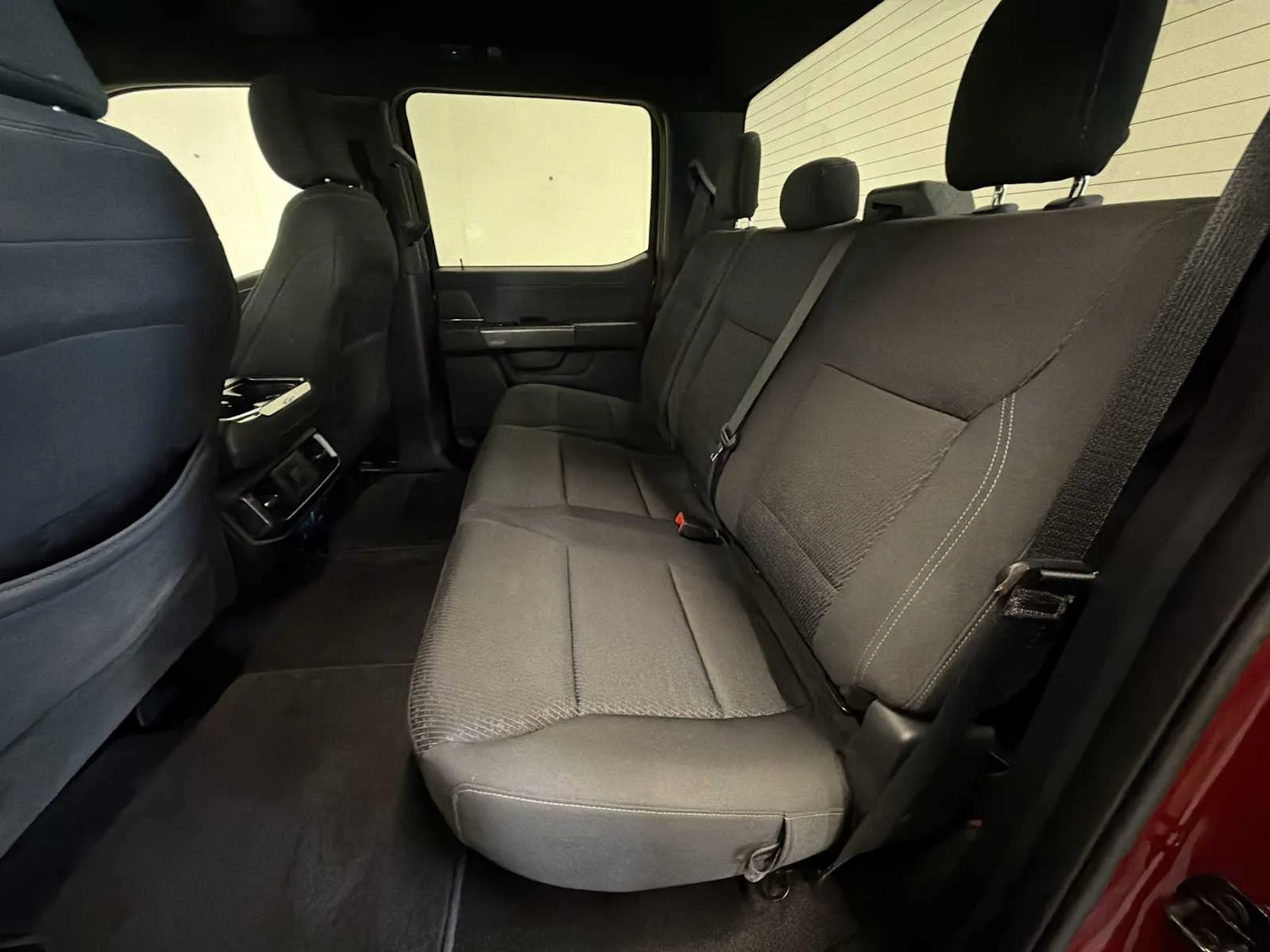 Used 2022 Rapid Red Metallic Tinted Clearcoat Ford XLT image 22