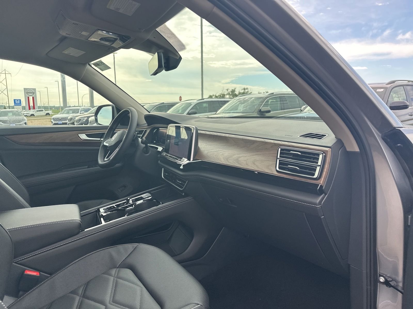 New 2026 Silver Volkswagen 2.0T SE w/Technology image 40