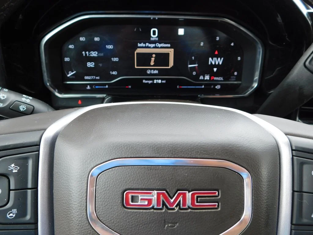Used 2023 White GMC SLT image 34