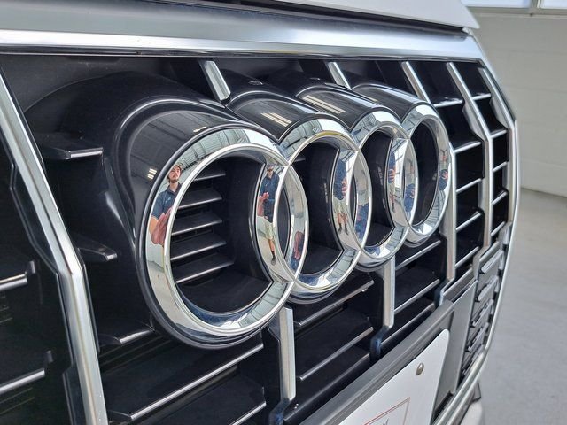 Used 2020 White Audi Premium image 31
