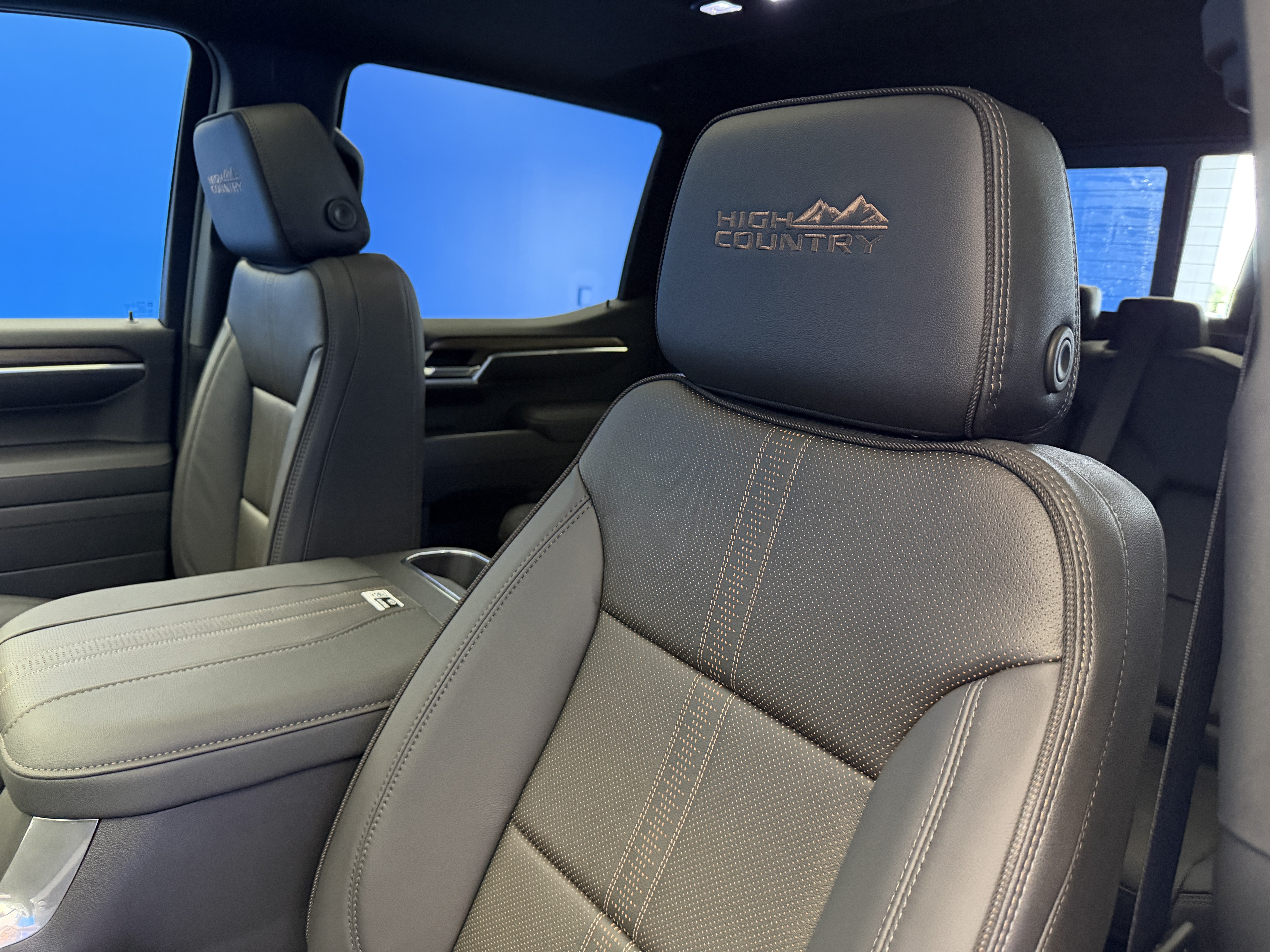 2026 Chevrolet Silverado 1500 High Country - Photo 13