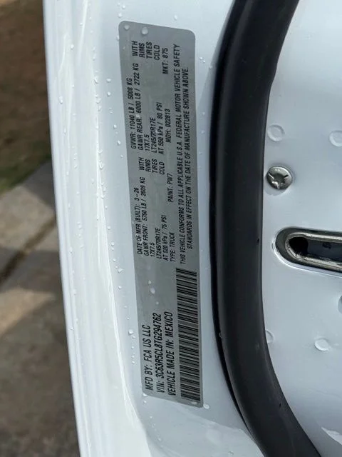 New 2026 Bright White Clear-Coat Exterior Paint RAM Tradesman image 31